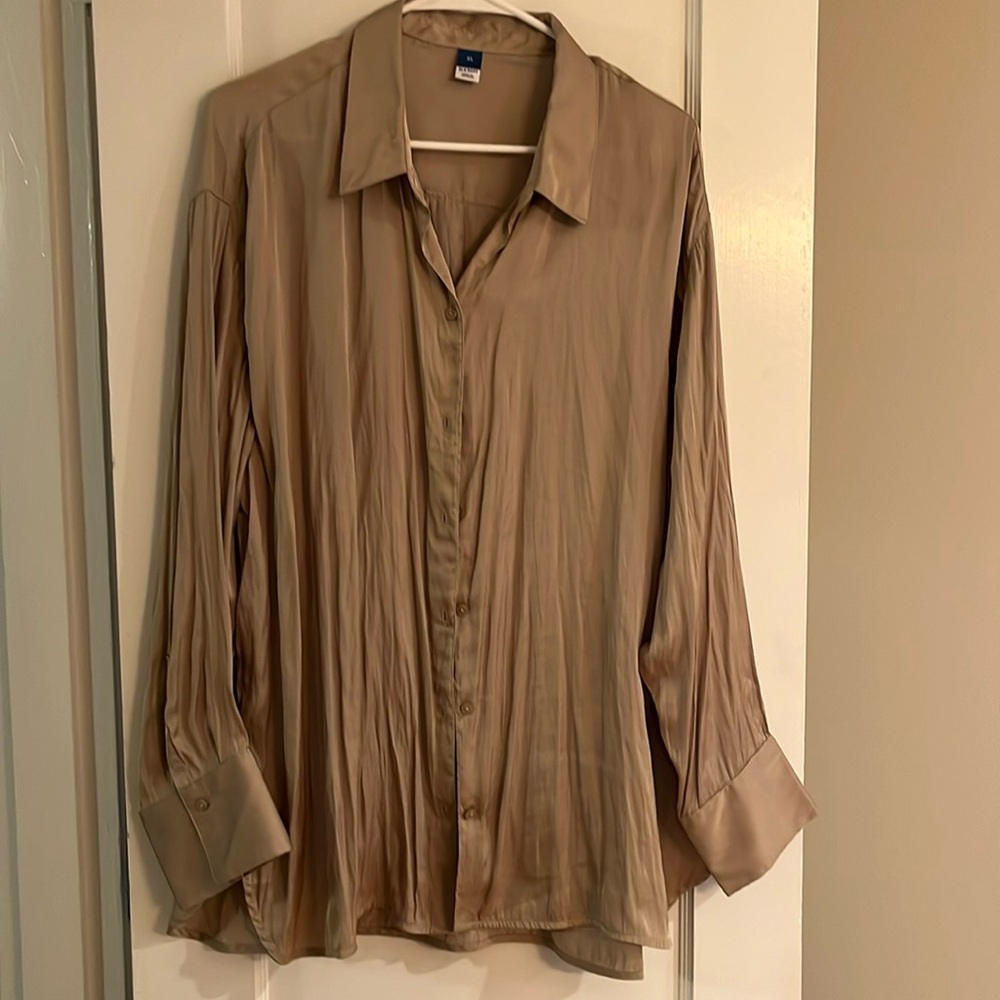 Like new champagne gold tan satin button down from old navy